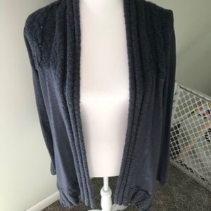 LUCKY cardigan with cable knit detail